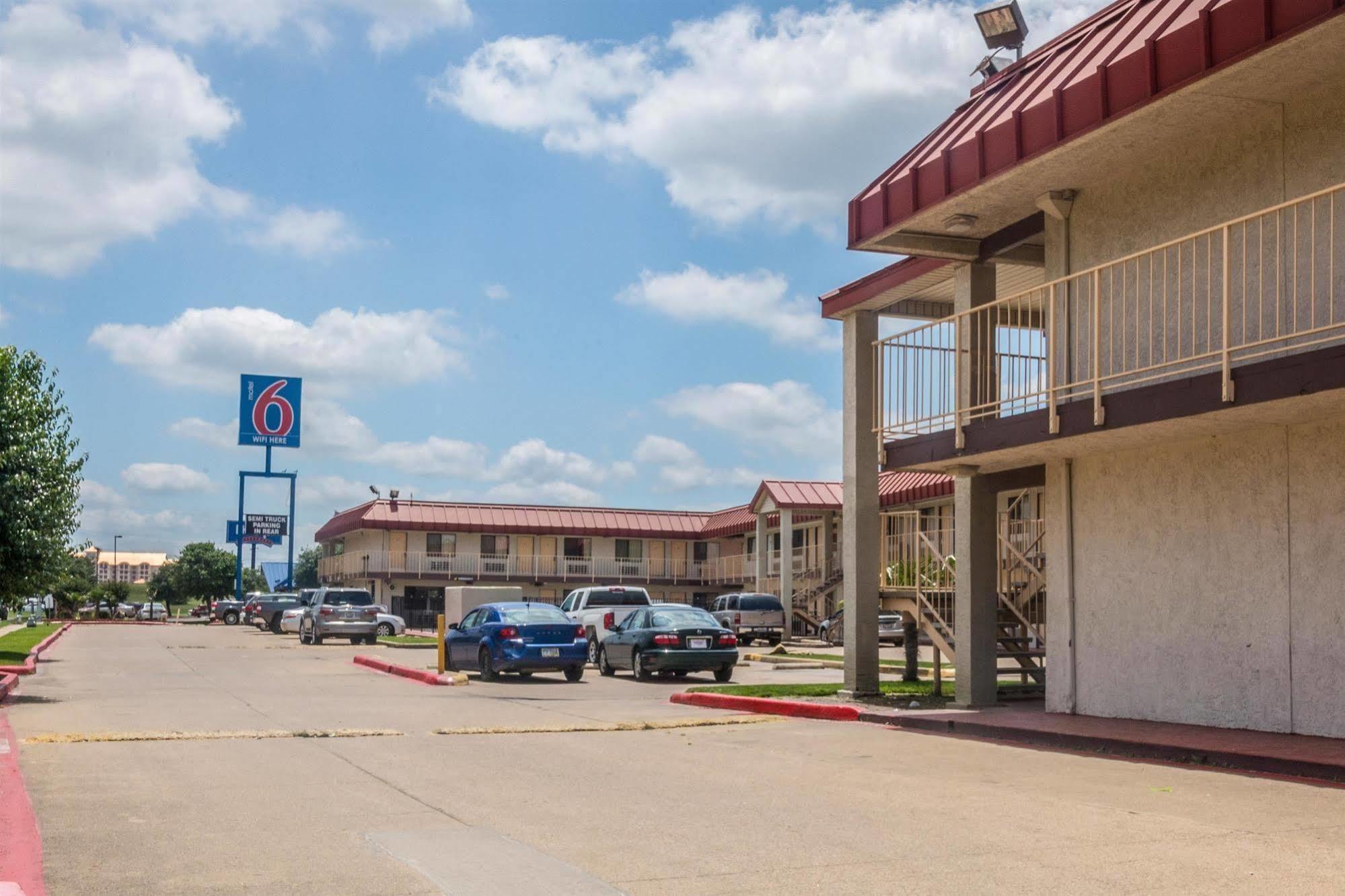 Motel 6-Mesquite, Tx - Rodeo - Convention Ctr 外观 照片